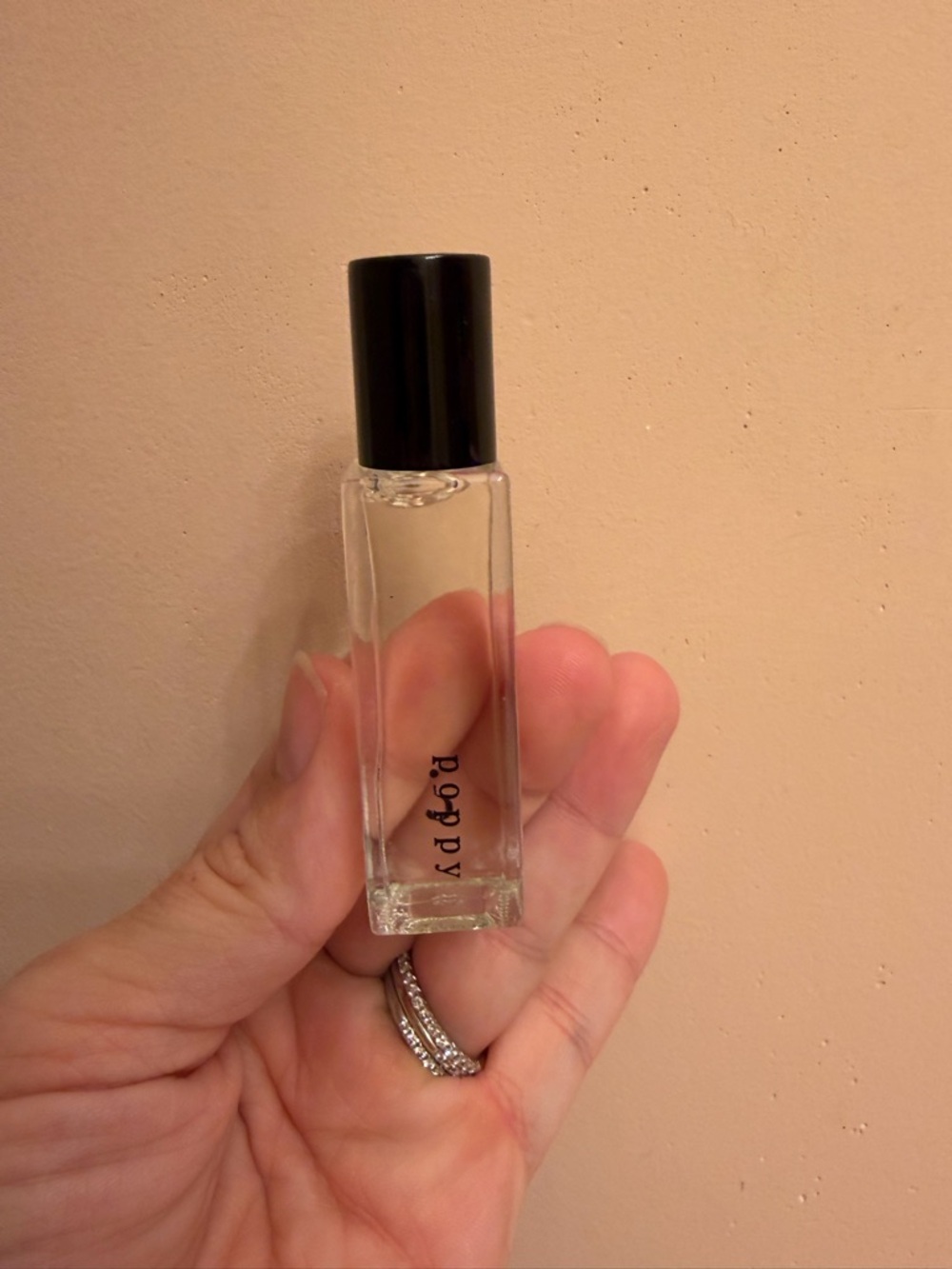 Riddle Poppy roll-on perfume oil